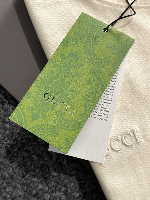 ブランドTシャツ角部分ディテール